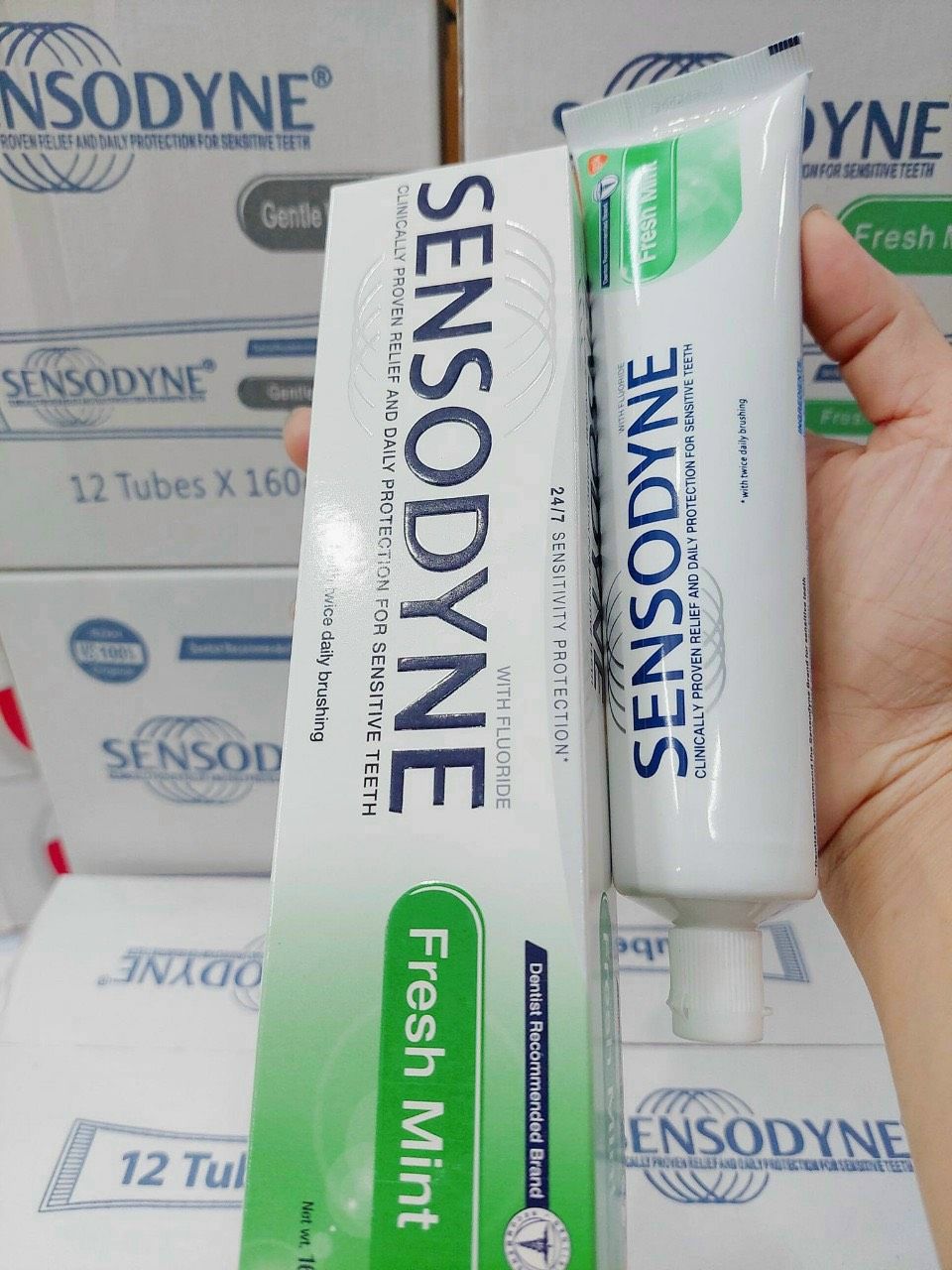 Kem đánh răng Sensodye Thái SET 4 CÂY